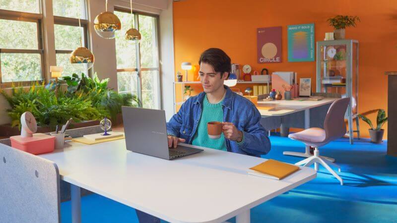 Laptop AI 2025: ASUS Vivobook S14 yang Mengerti Cara Saya Bekerja 1 ASUS Vivobook S14_S16_S3407QA_S3607QA_Campaign